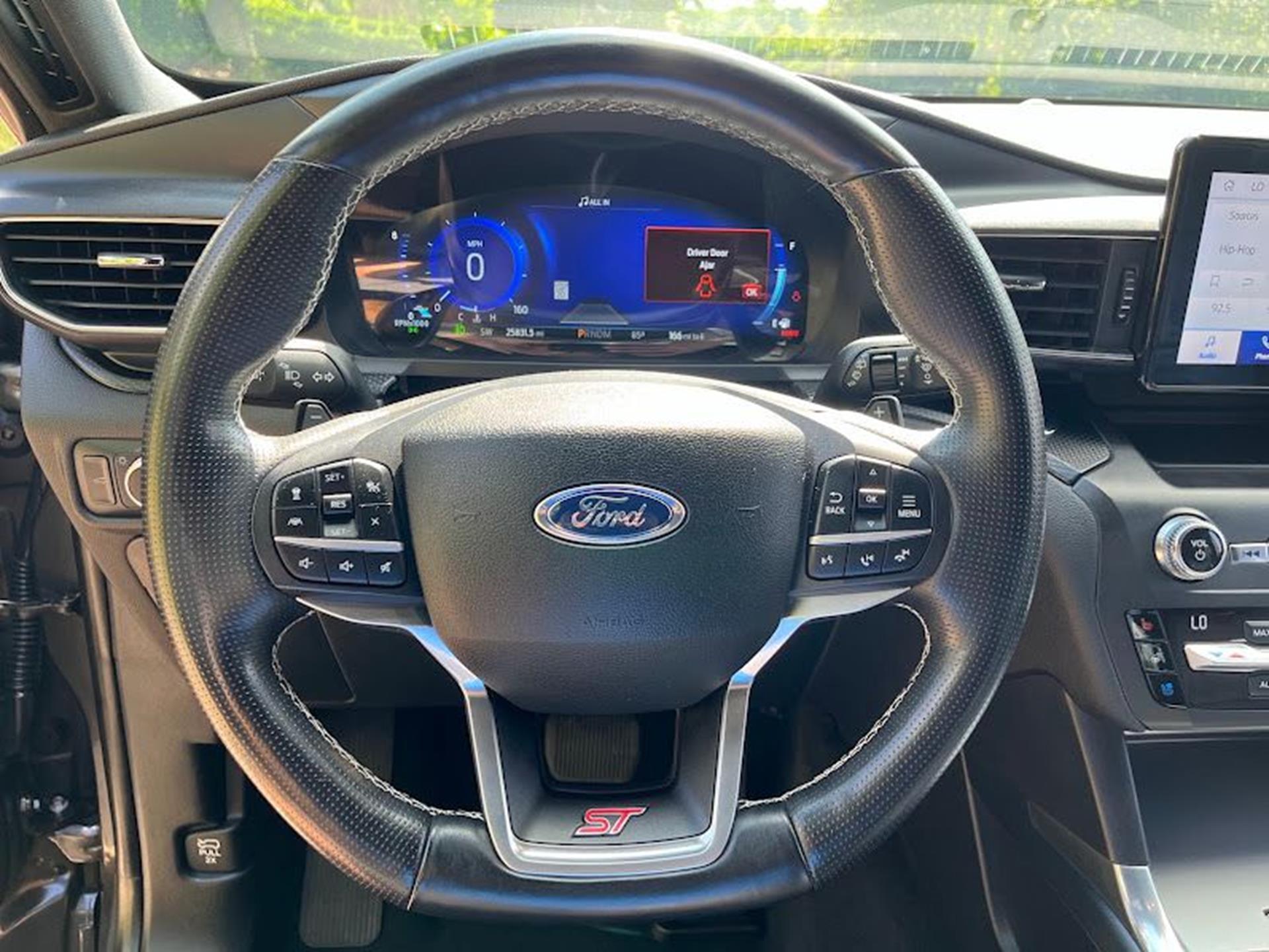 2020 Ford Explorer ST - Photo 11