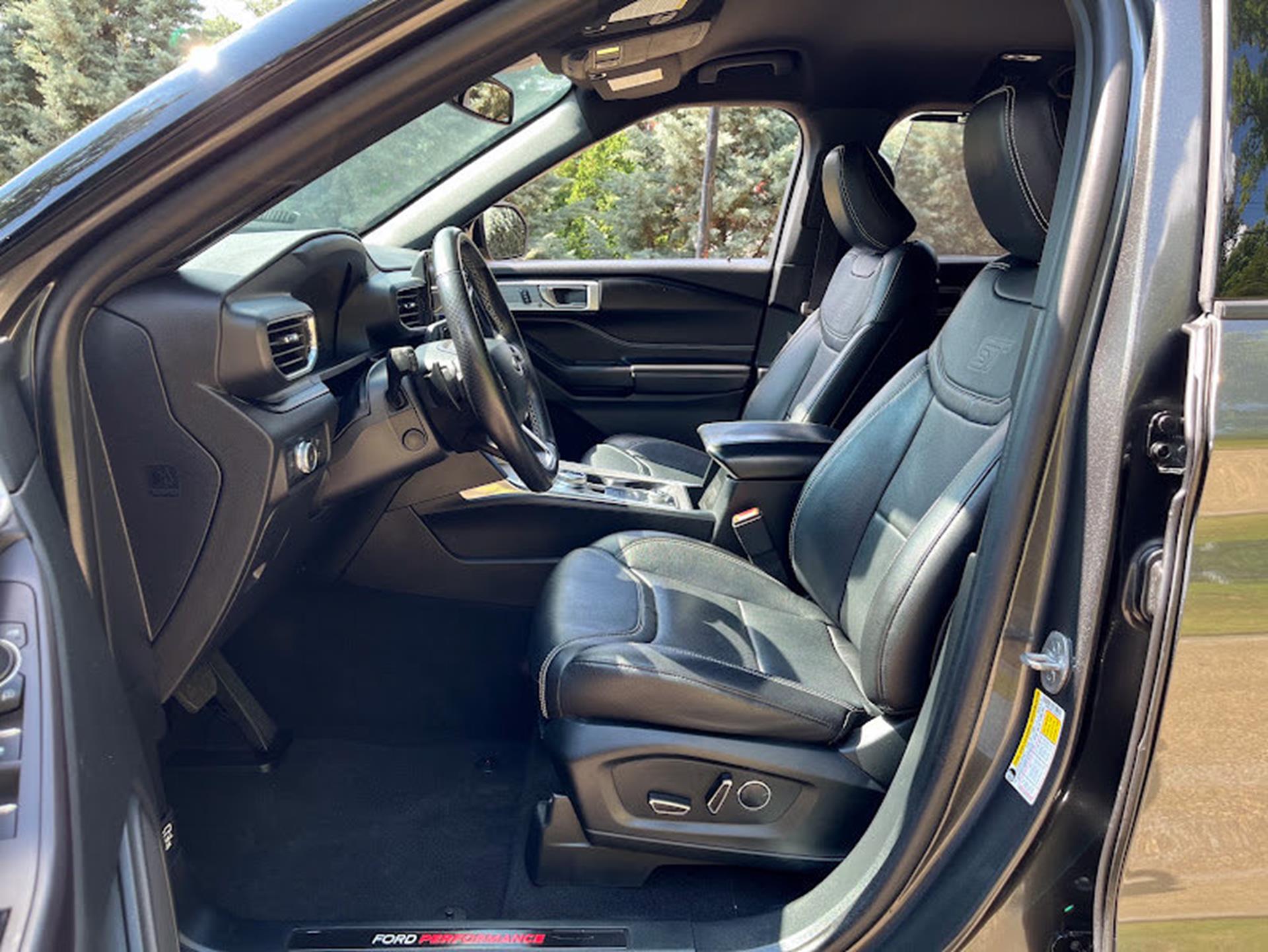 2020 Ford Explorer ST - Photo 7