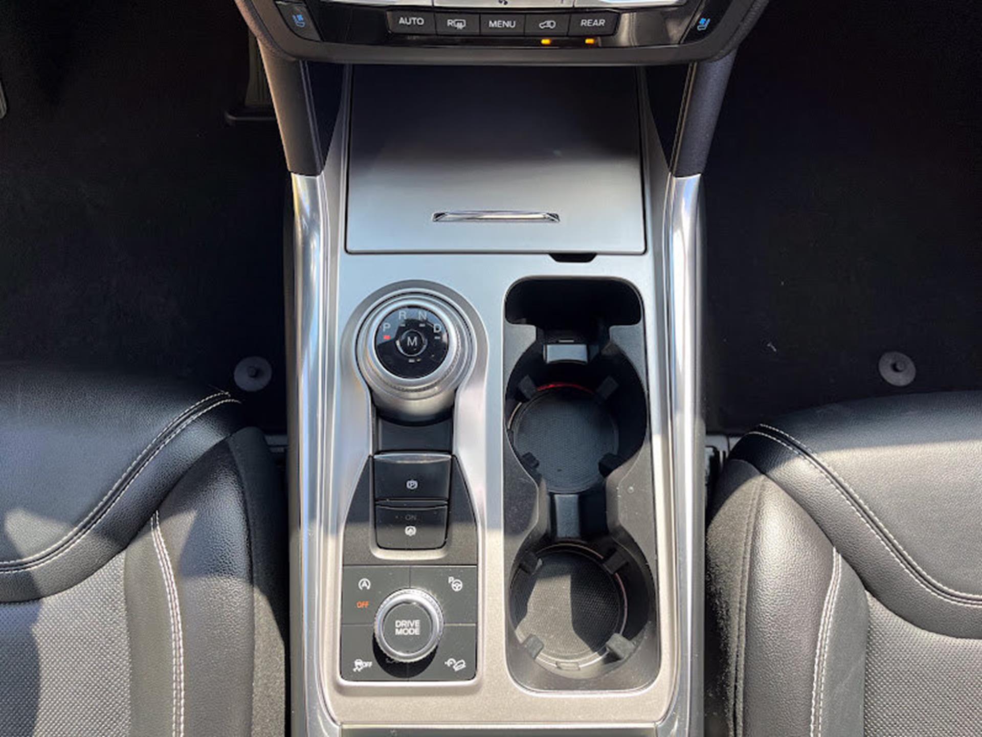 2020 Ford Explorer ST - Photo 18
