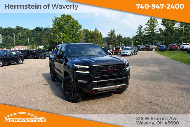 Super Black 2024 Nissan Frontier Pickup Truck Four-Wheel Drive 9-Speed Automatic