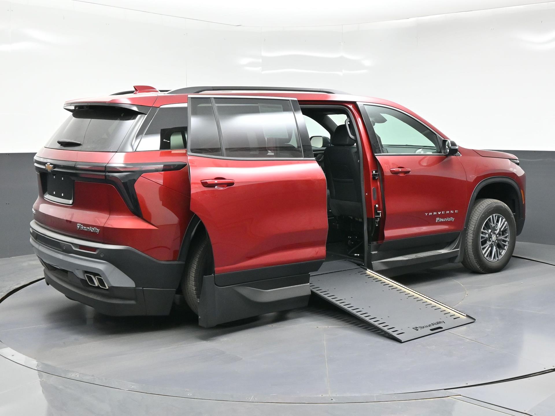 2026 Chevrolet Traverse LT - Photo 7