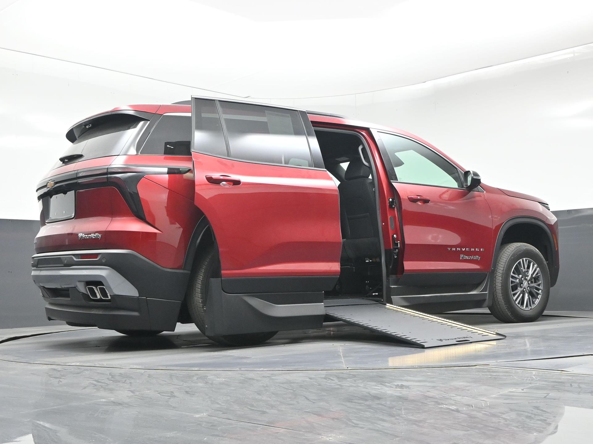 2026 Chevrolet Traverse LT - Photo 17