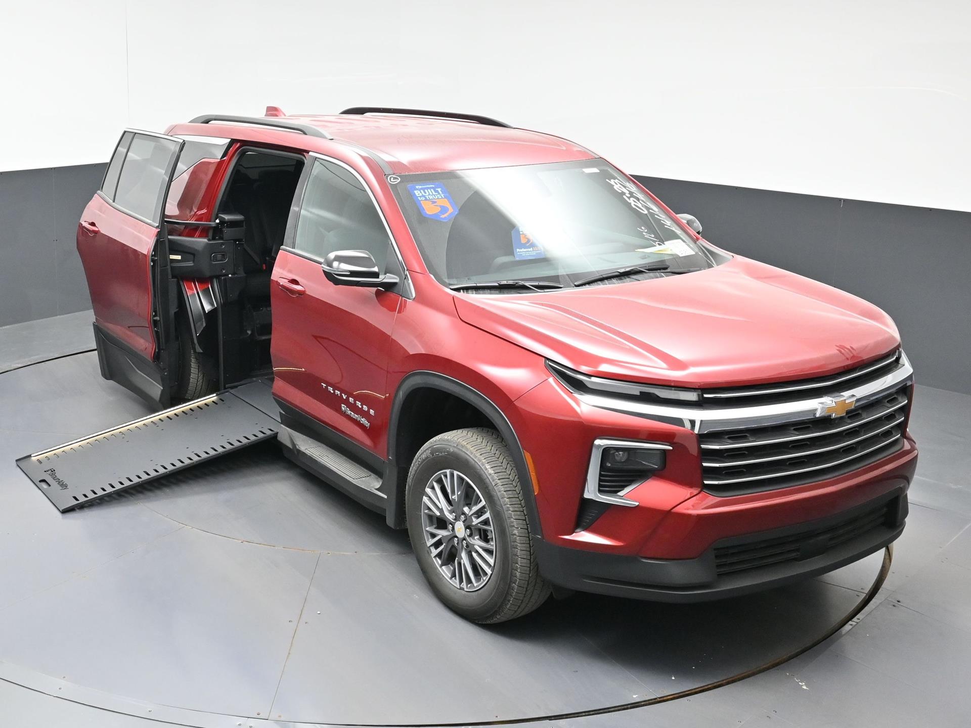 2026 Chevrolet Traverse LT - Photo 18