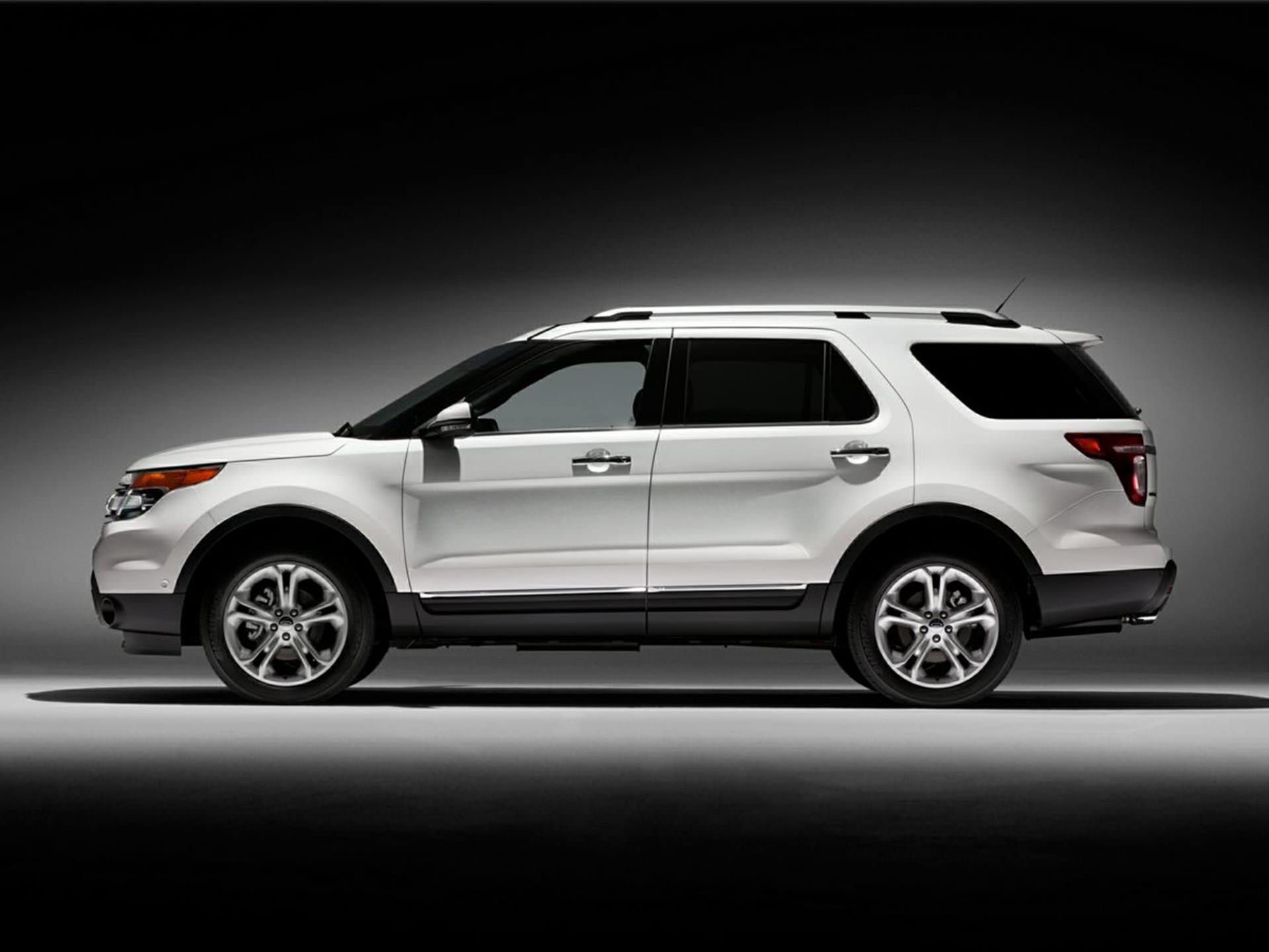 2014 Ford Explorer Limited's photo