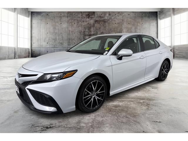 2024 Toyota Camry SE FWD