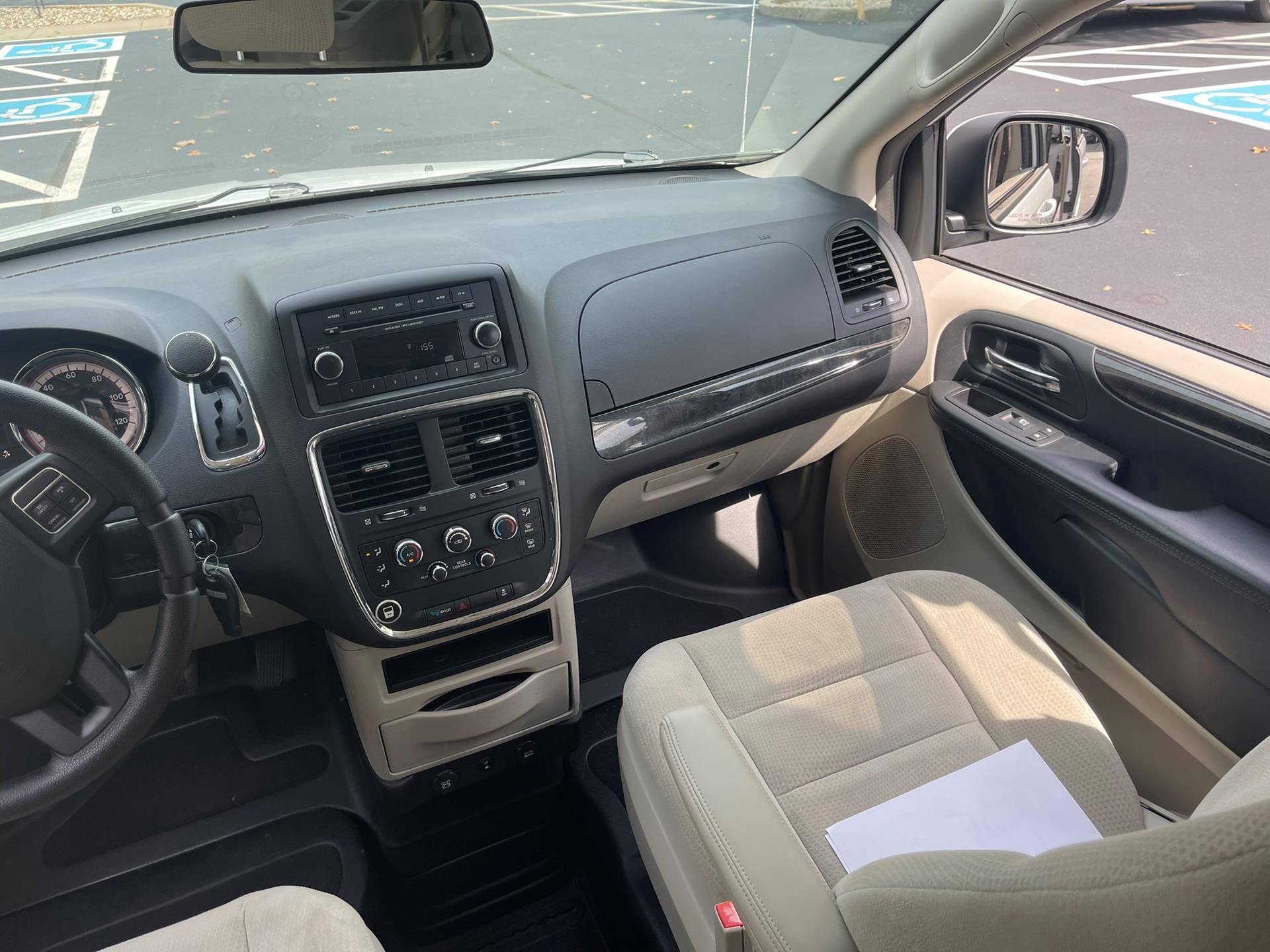 PRE OWNED 2016 Dodge Grand Caravan SXT