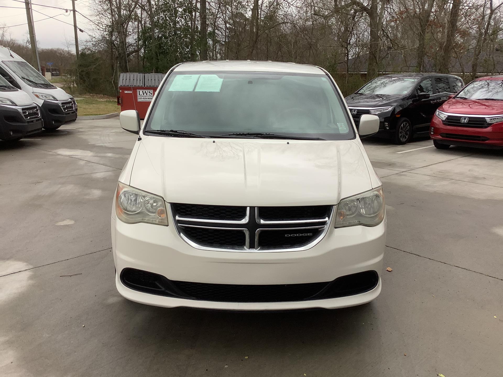 Used 2011 Dodge Grand Caravan Mainstreet with VIN 2D4RN3DG1BR628307 for sale in Louisville, KY