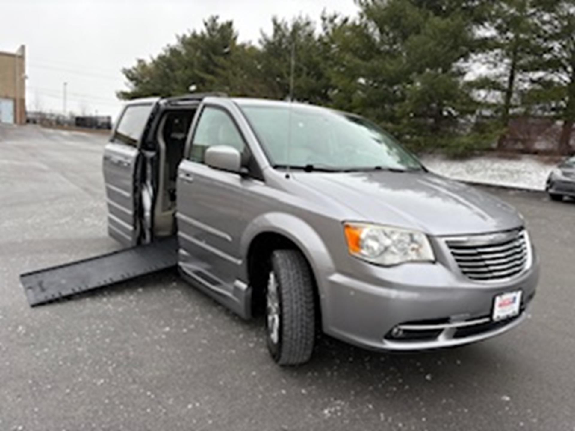 2015 Chrysler Town & Country Touring