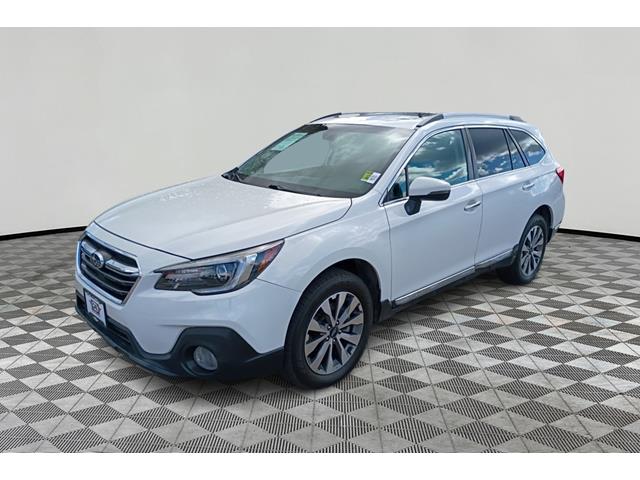 Crystal White Pearl 2019 Subaru Outback 3.6R Touring AWD Wagon All-Wheel Drive 6-Speed CVT