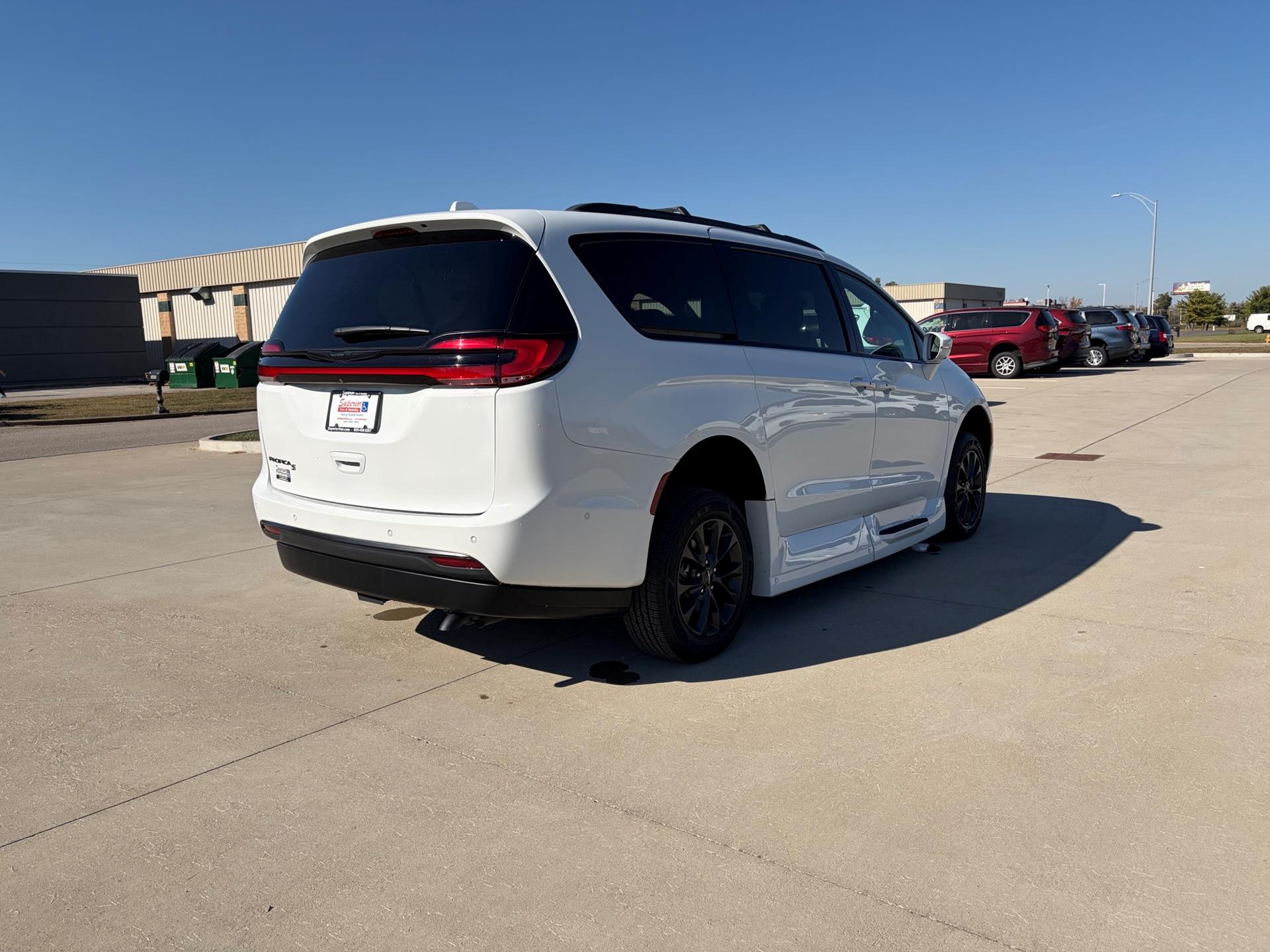 PRE OWNED 2021 Chrysler Pacifica Touring L