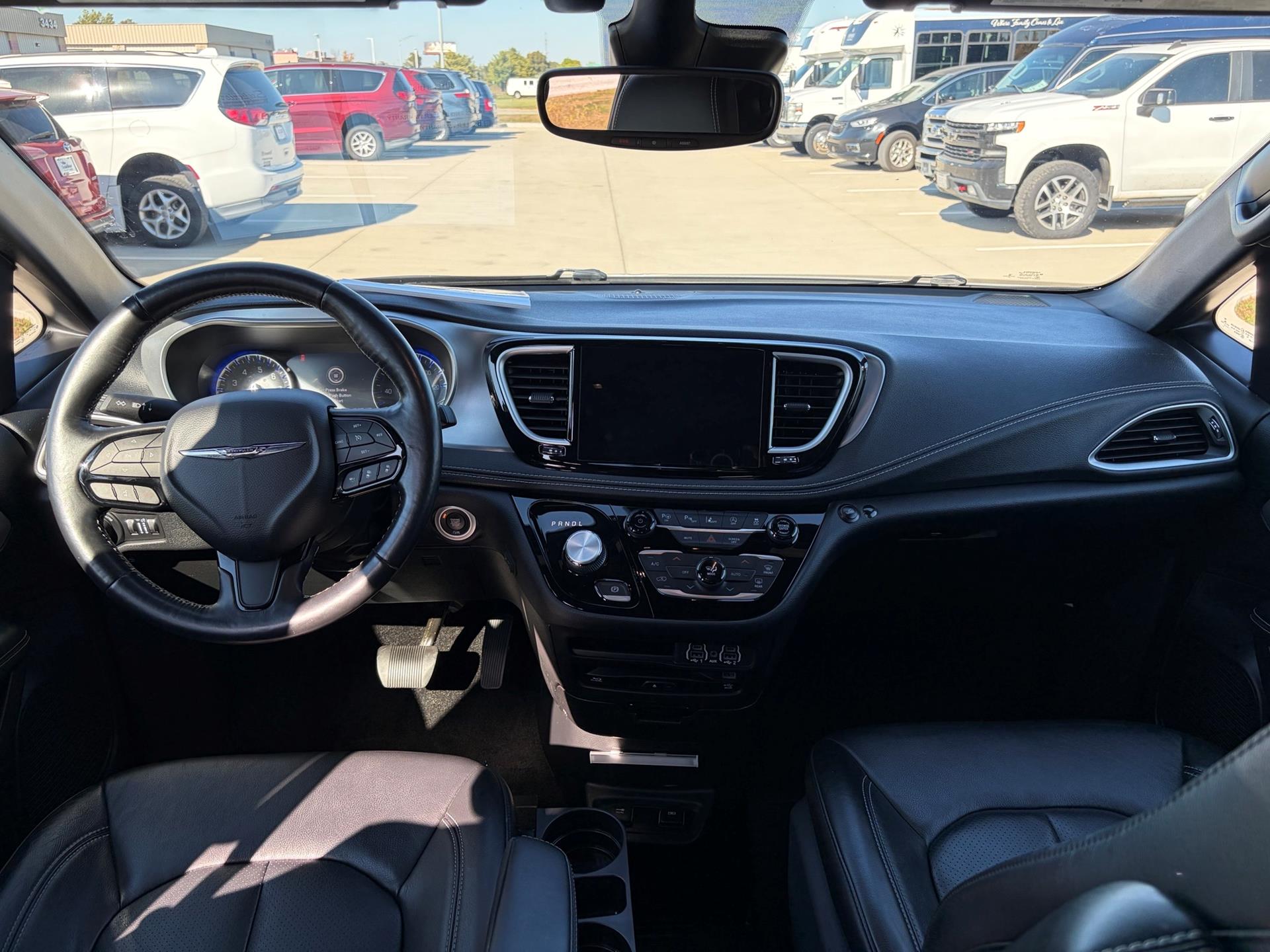 PRE OWNED 2021 Chrysler Pacifica Touring L