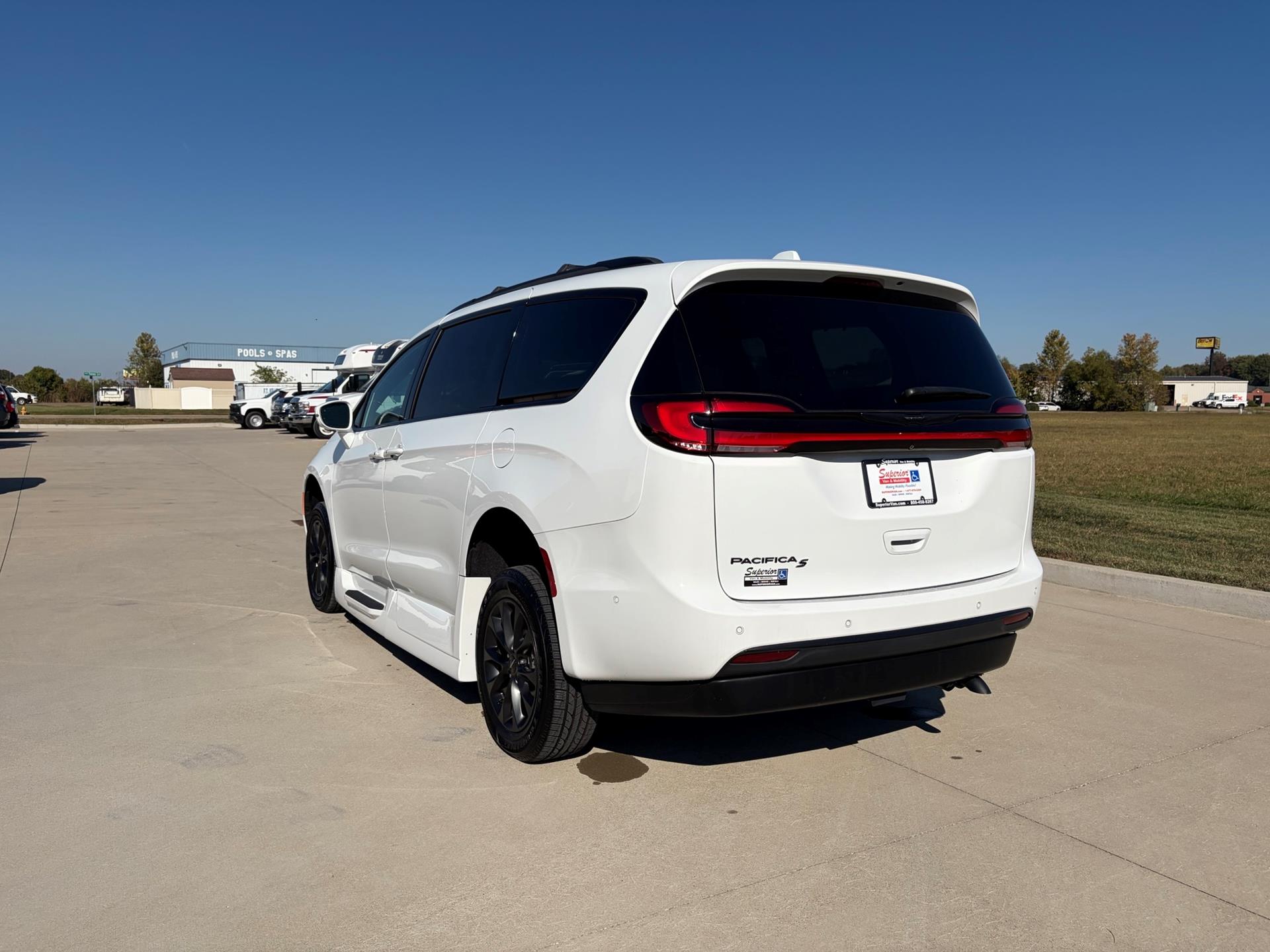 PRE OWNED 2021 Chrysler Pacifica Touring L