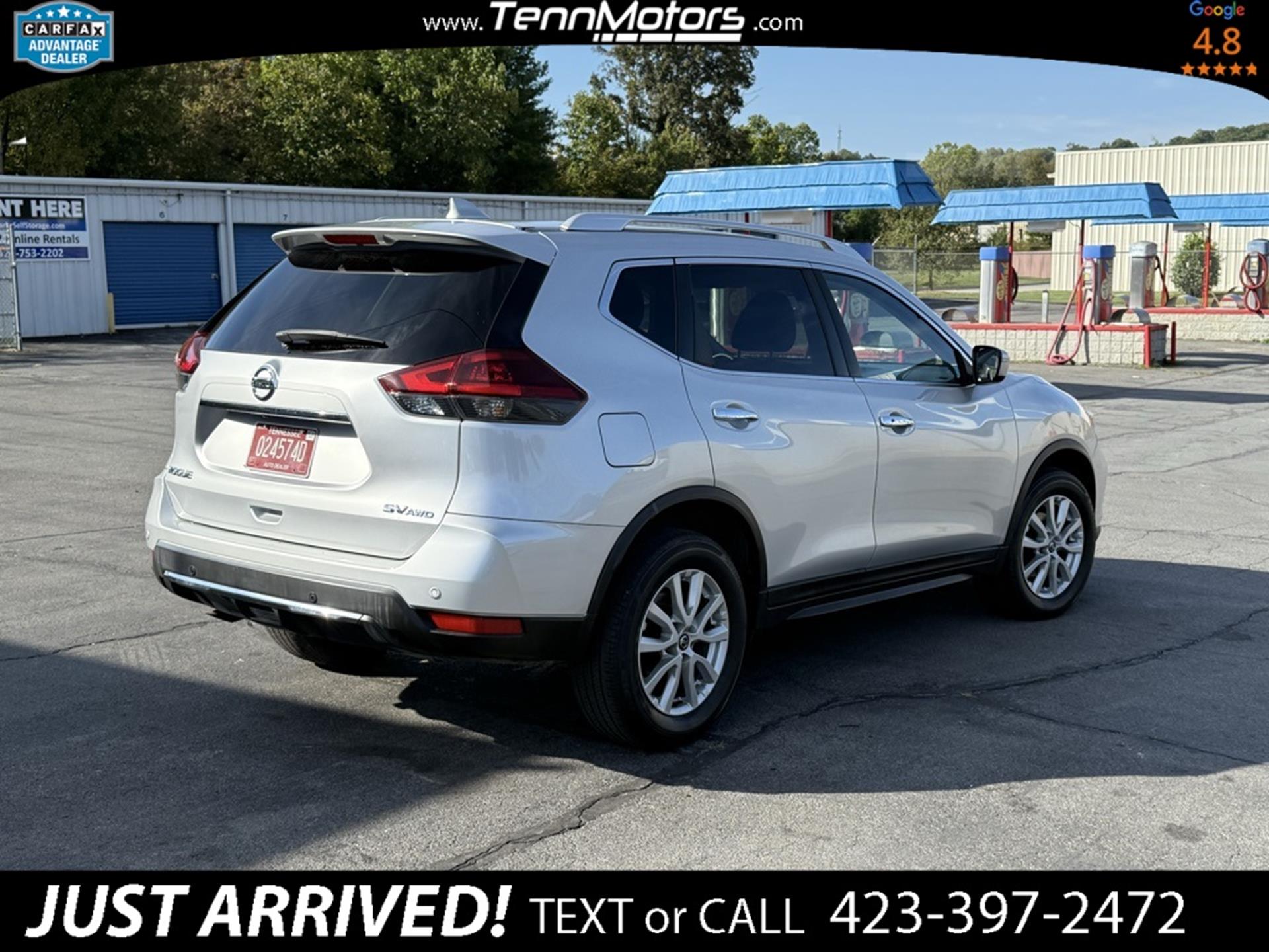 2020 Nissan Rogue SV photo 4