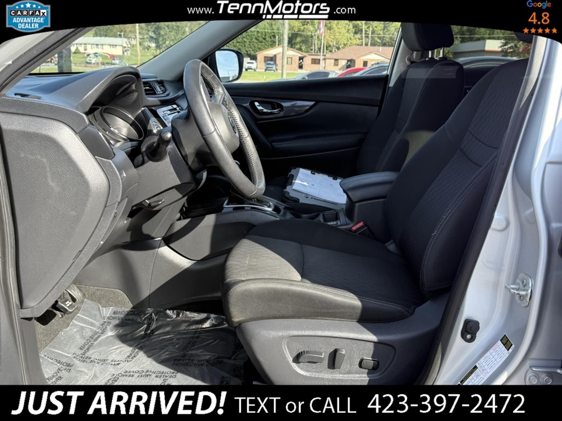 2020 Nissan Rogue SV photo 8