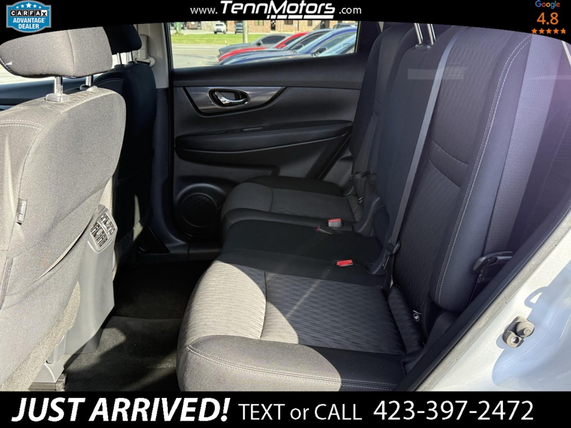 2020 Nissan Rogue SV photo 10