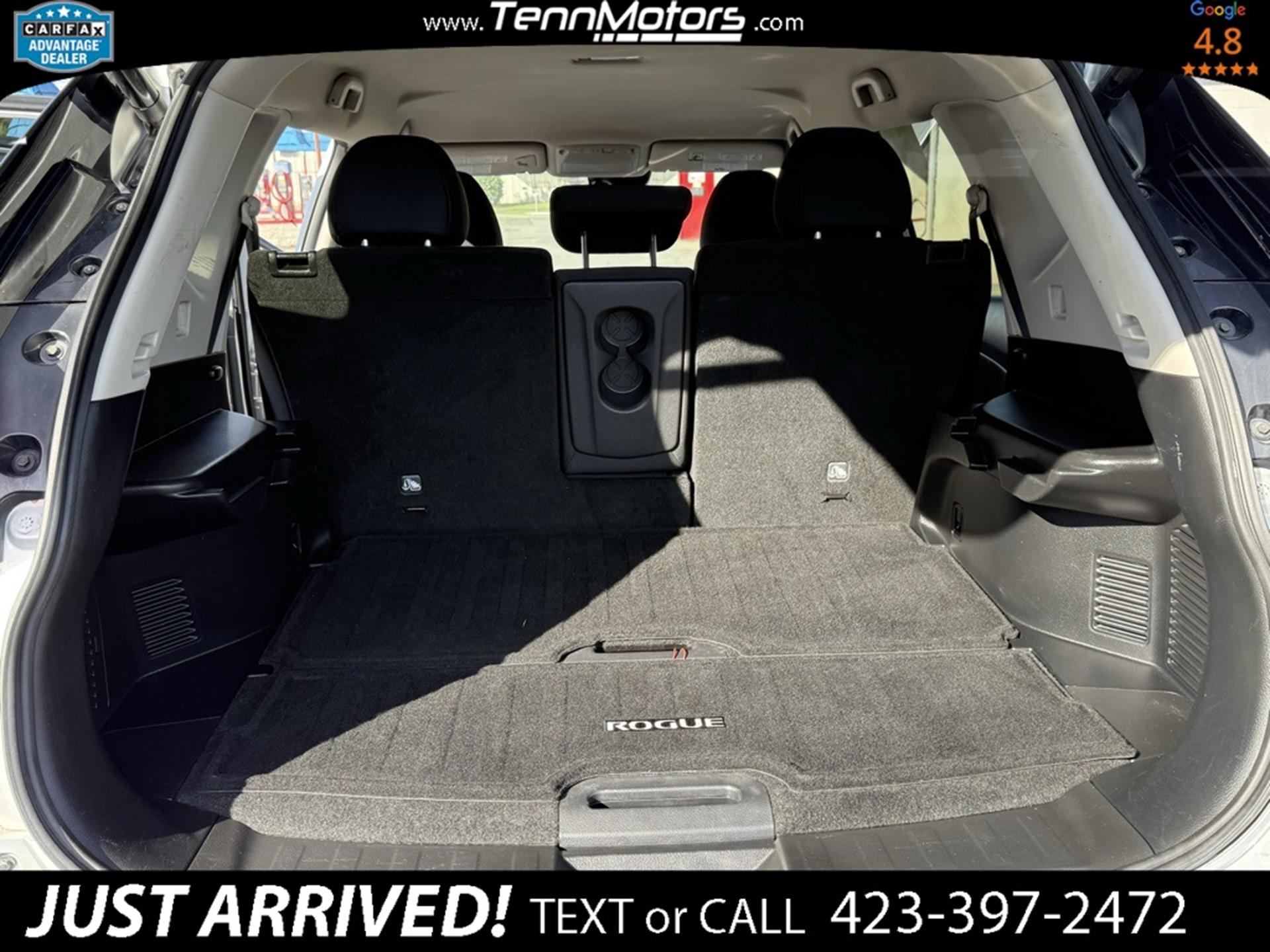 2020 Nissan Rogue SV photo 11