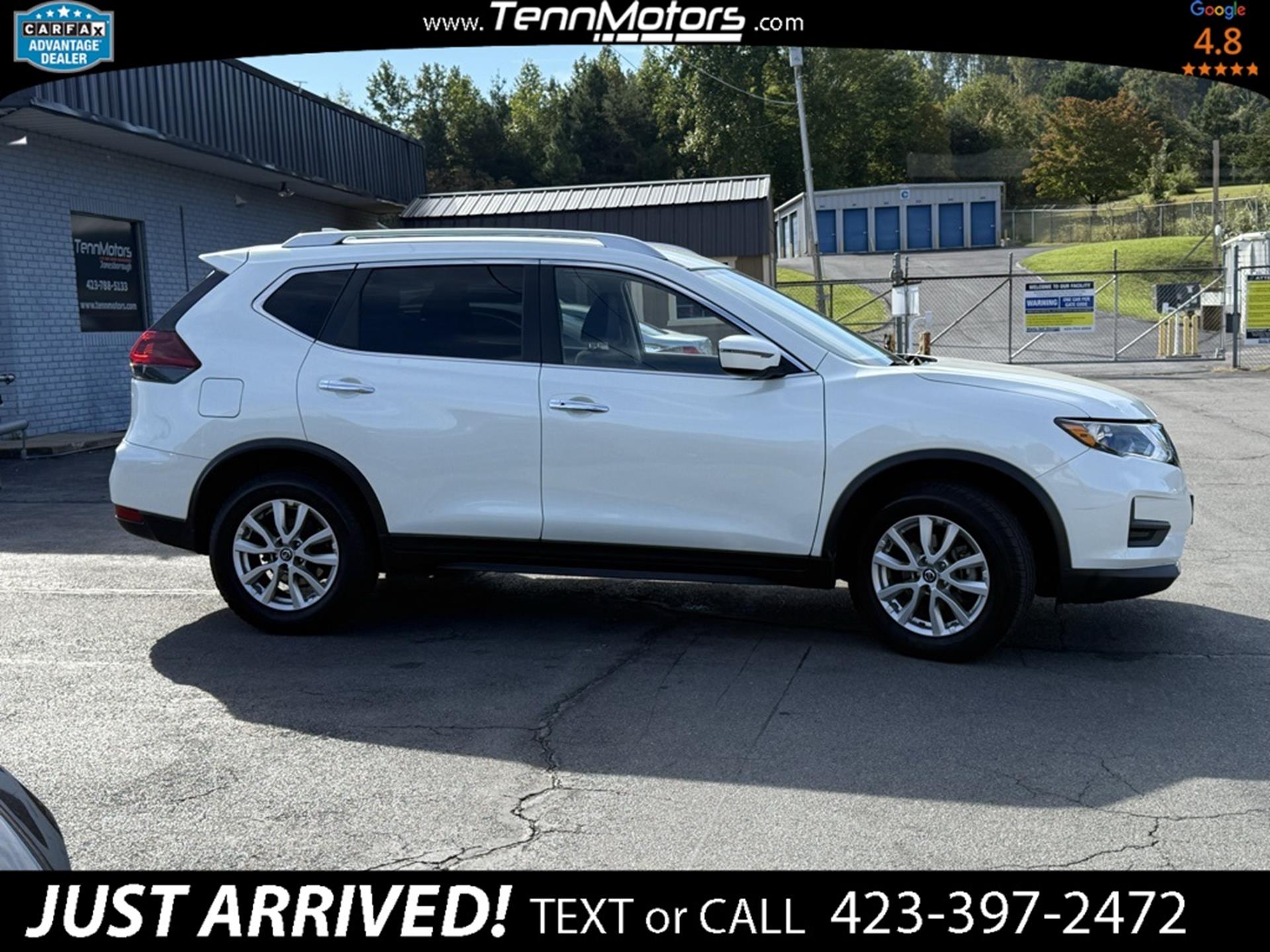 2019 Nissan Rogue SV photo 4
