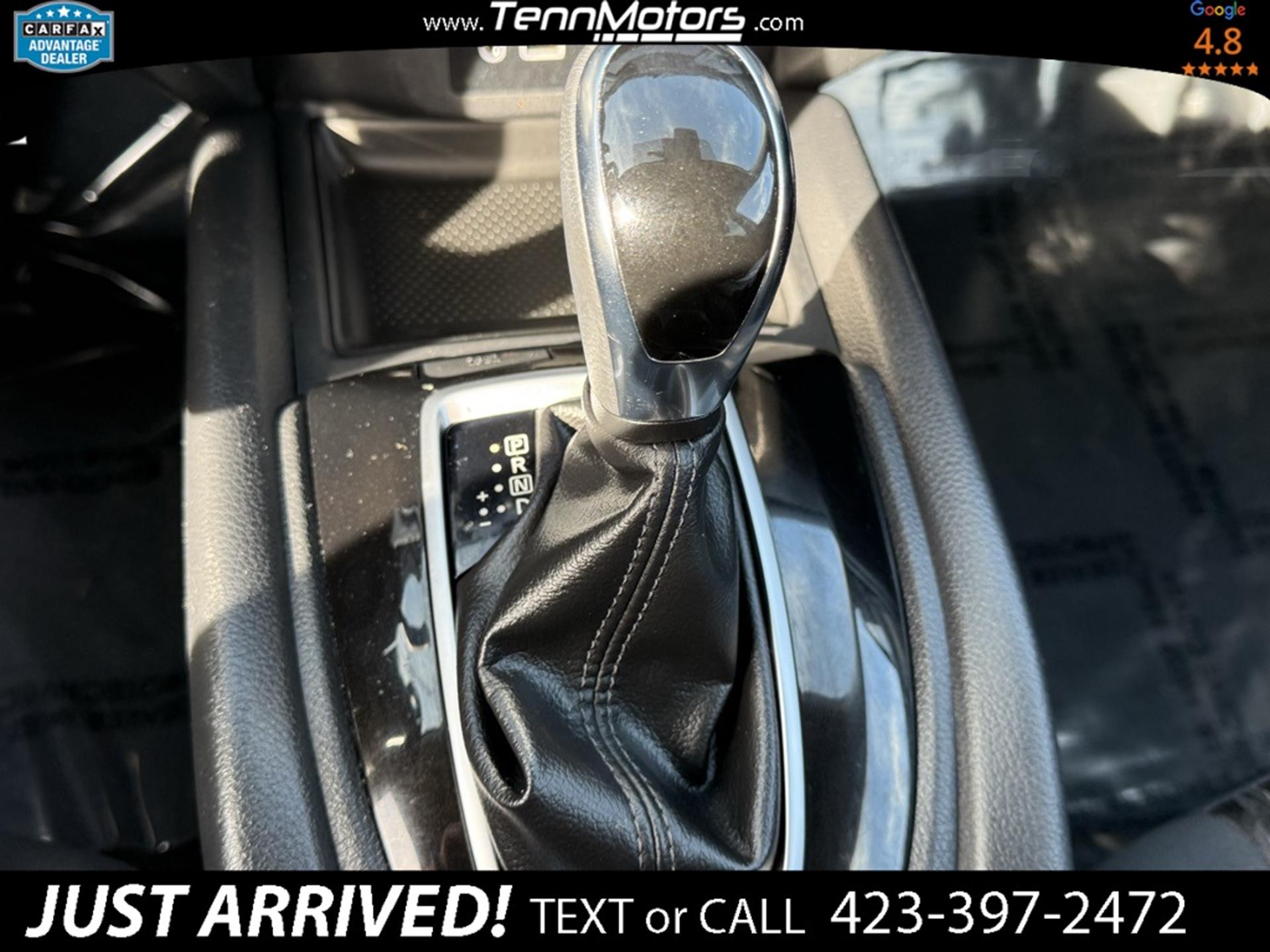2019 Nissan Rogue SV photo 20