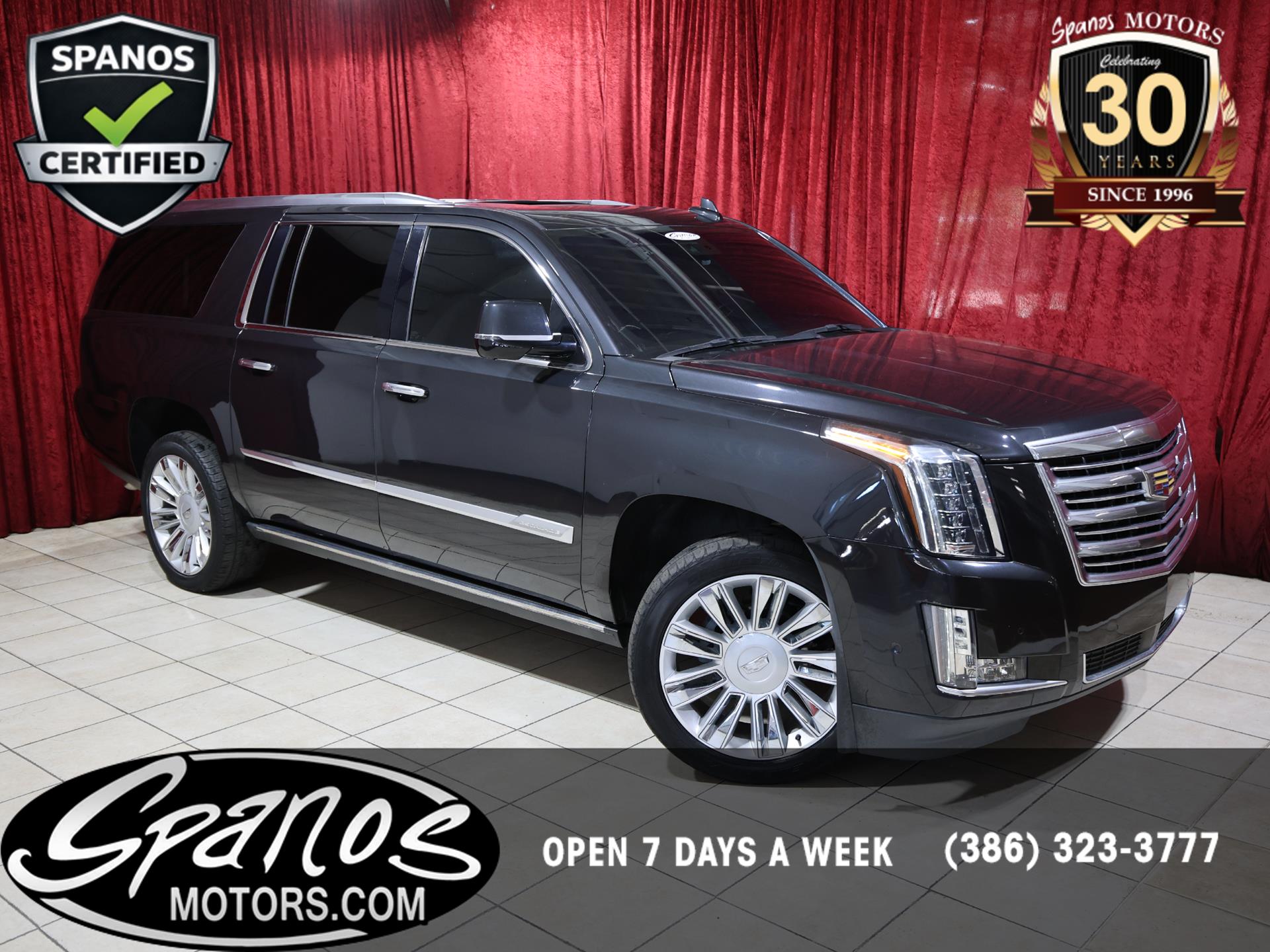 2019 Cadillac Escalade ESV 2WD Platinum's photo