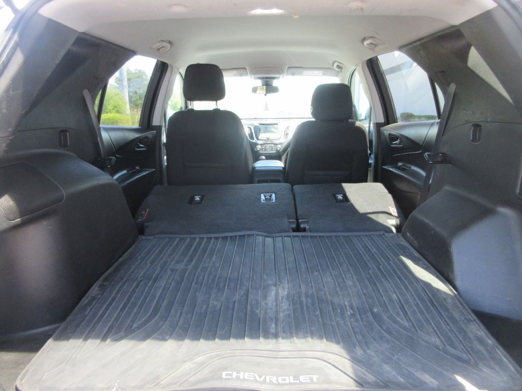 Car Image 9