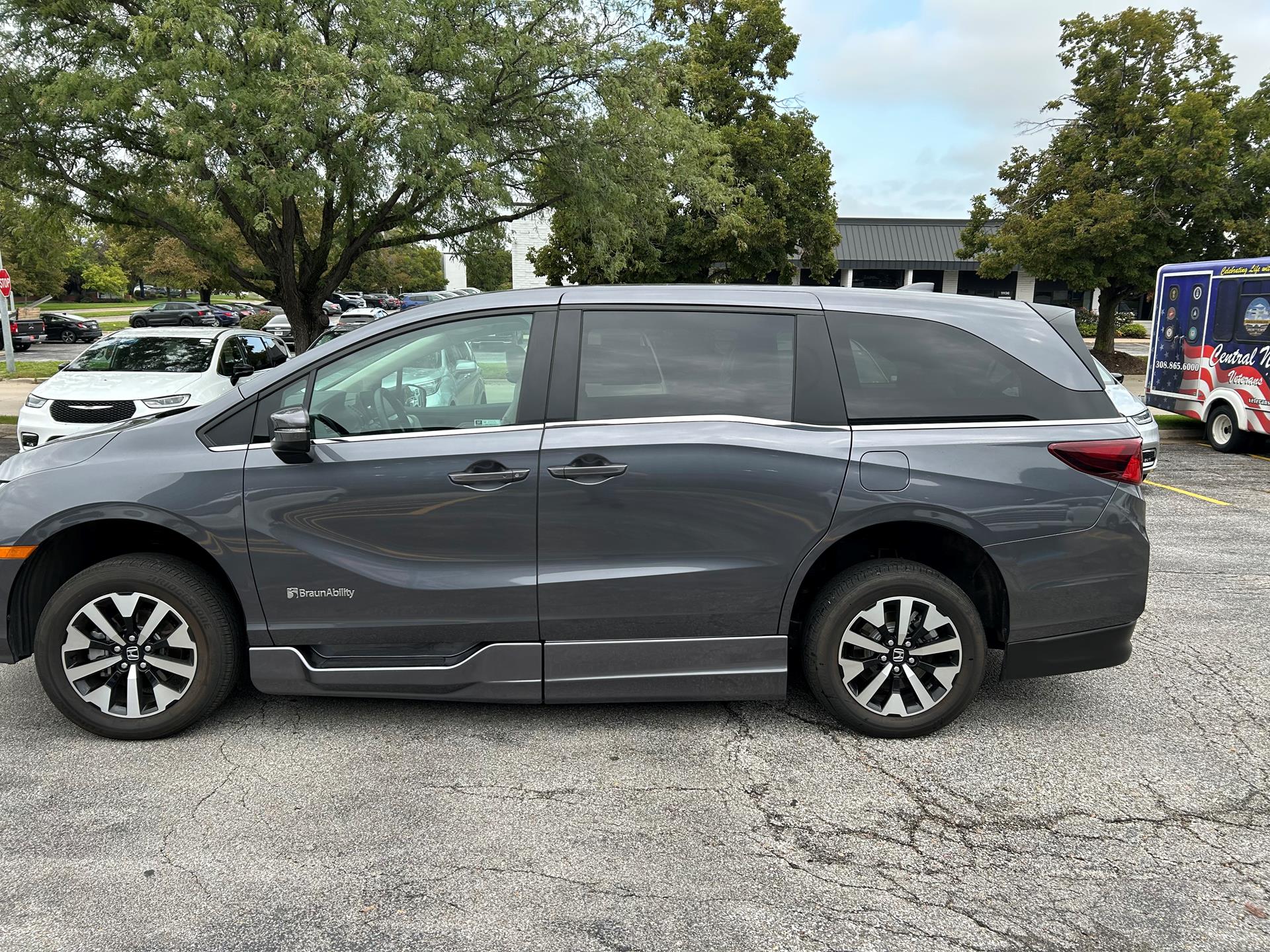 PRE OWNED 2025 Honda Odyssey EX-L