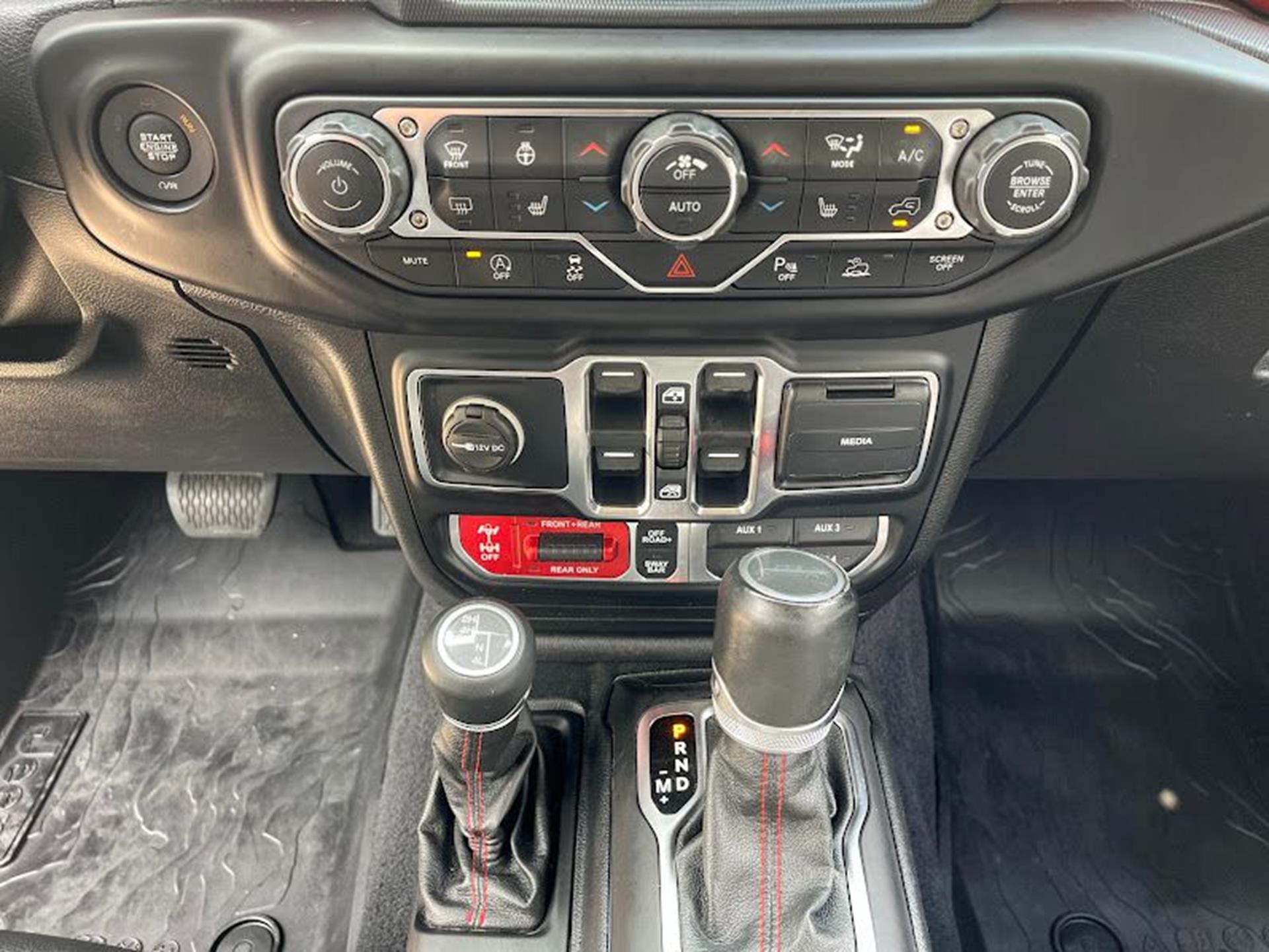 2020 Jeep Gladiator Rubicon - Photo 17