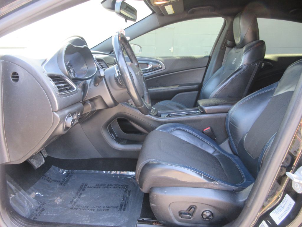 Car Image 8