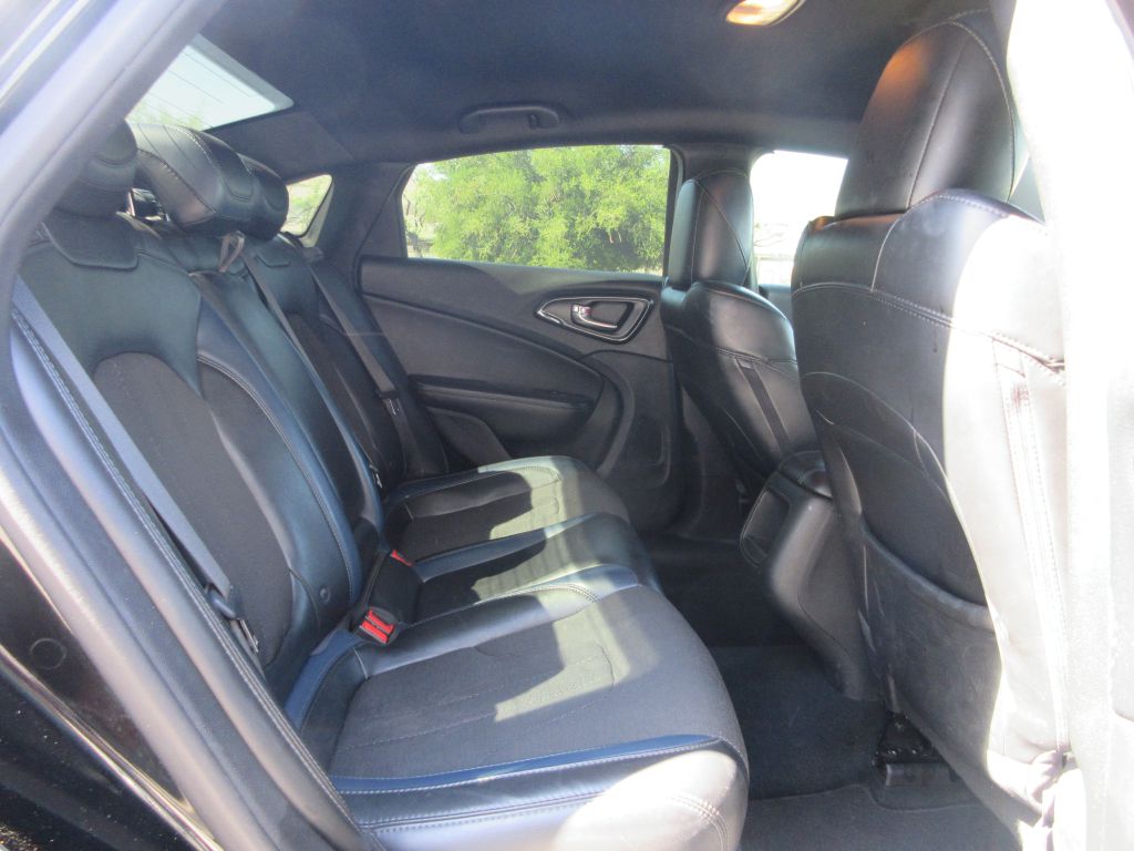 Car Image 11