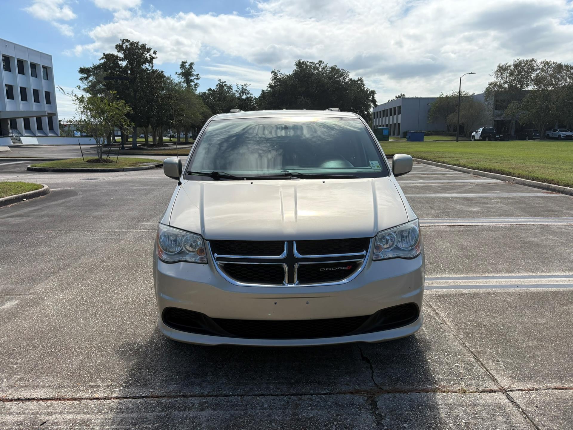 PRE OWNED 2013 Dodge Grand Caravan SXT