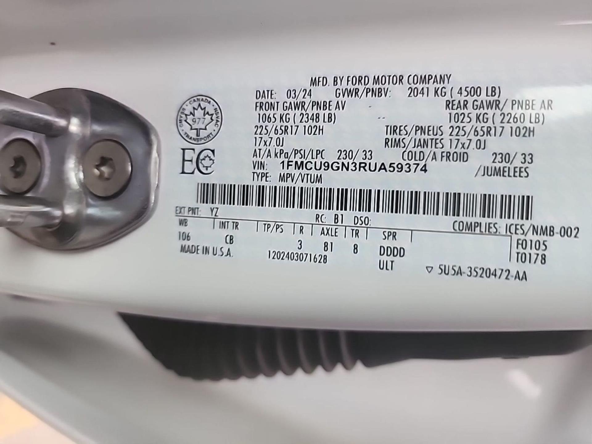 View vehicle photo 5