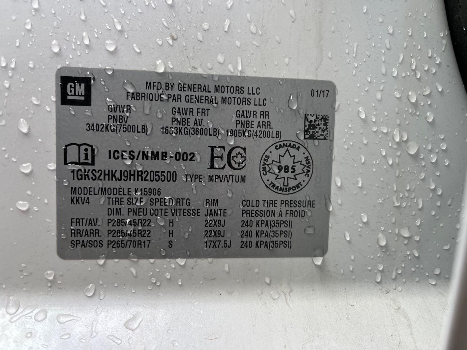 View vehicle photo 5