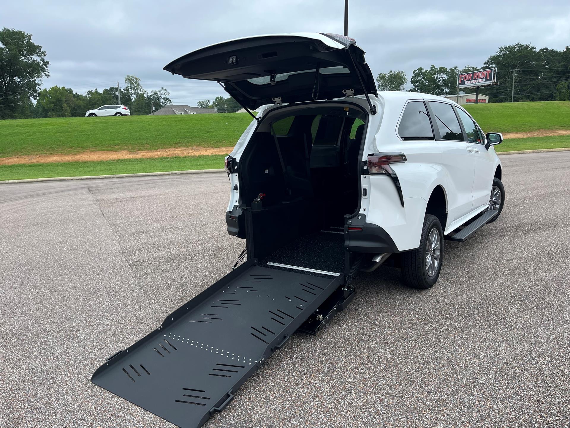 2025 Toyota Sienna