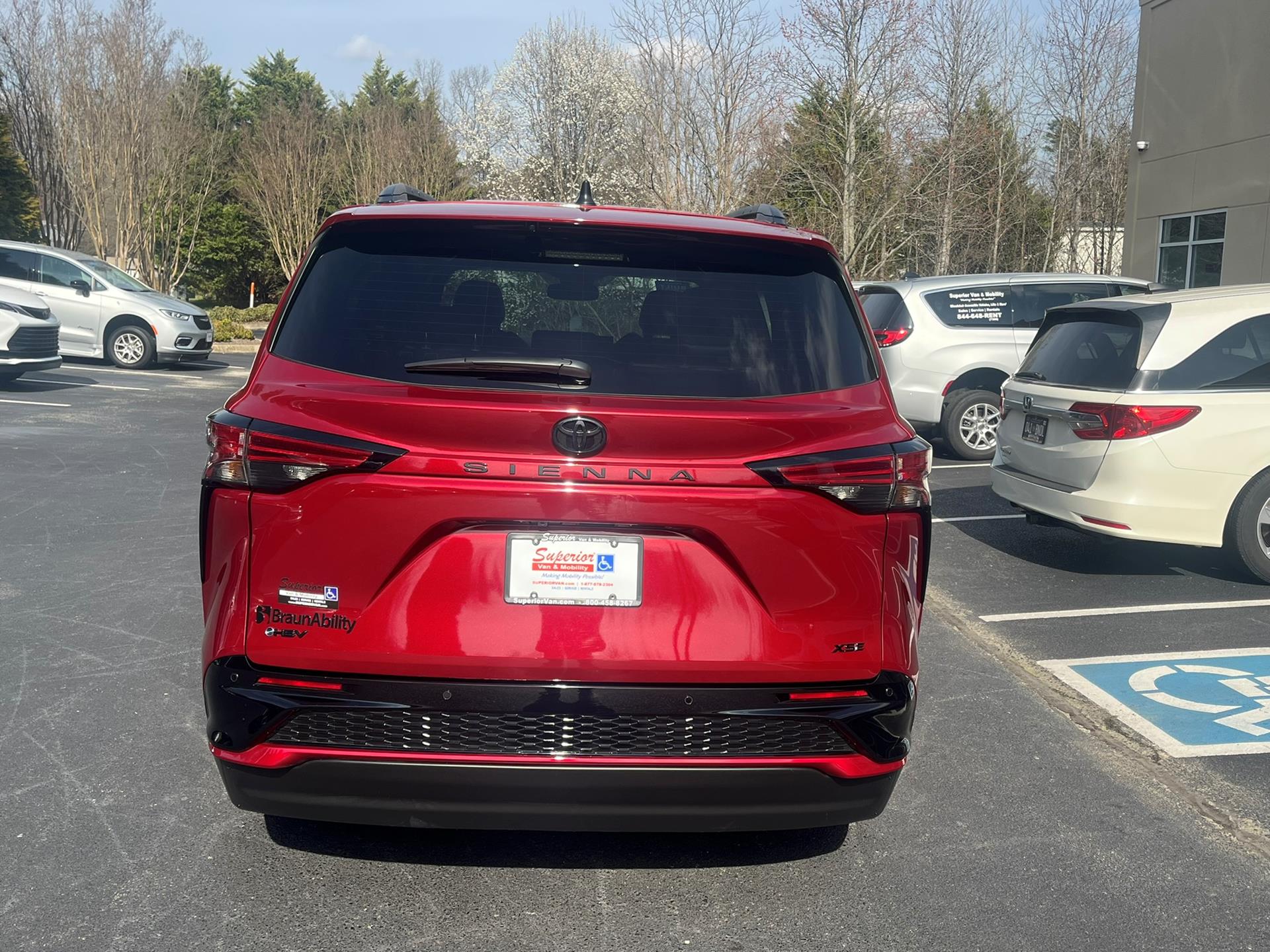 PRE OWNED 2026 Toyota Sienna XSE Sport