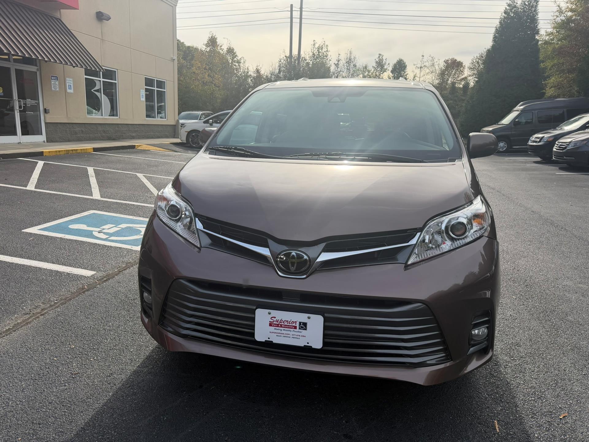 PRE OWNED 2020 Toyota Sienna XLE Premium