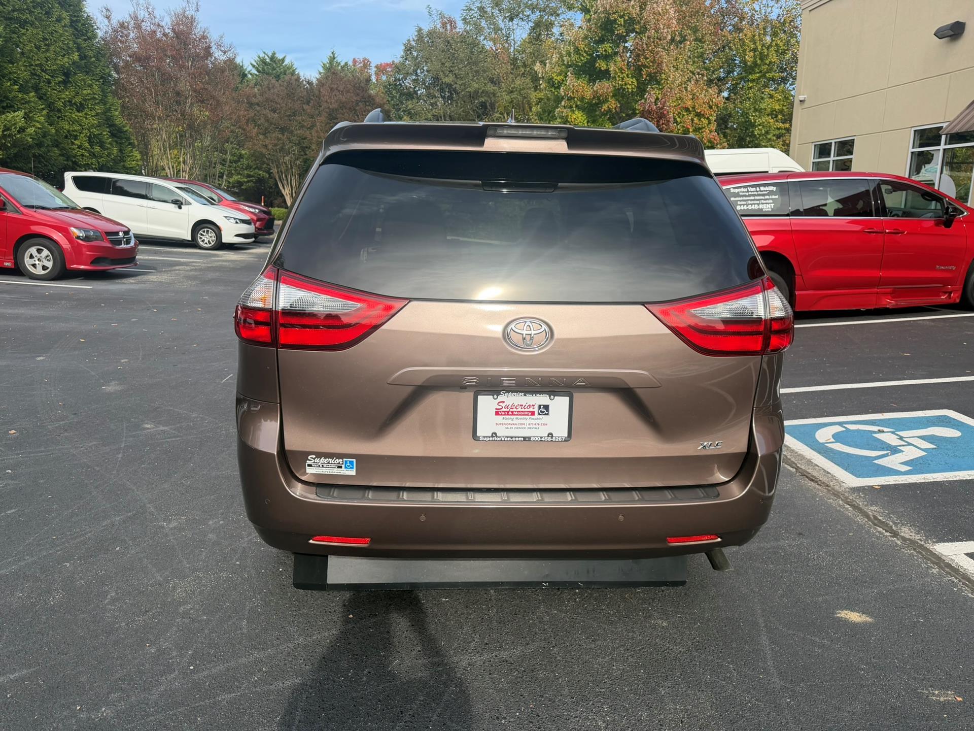 PRE OWNED 2020 Toyota Sienna XLE Premium