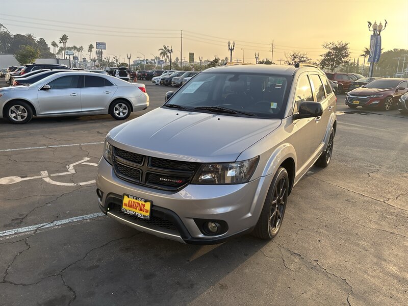 2018 Dodge Journey SXT's photo